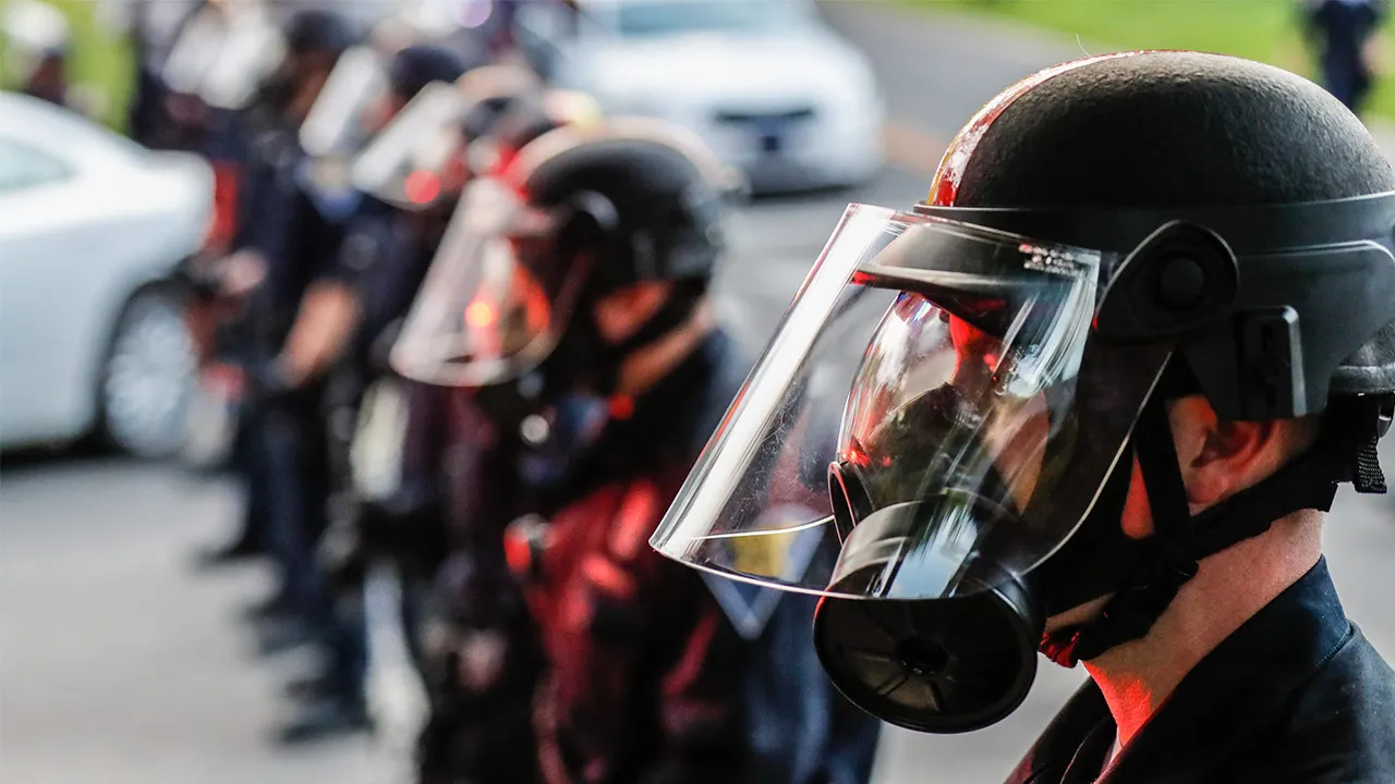 Law enforcement exodus from blue cities continues after defund movement