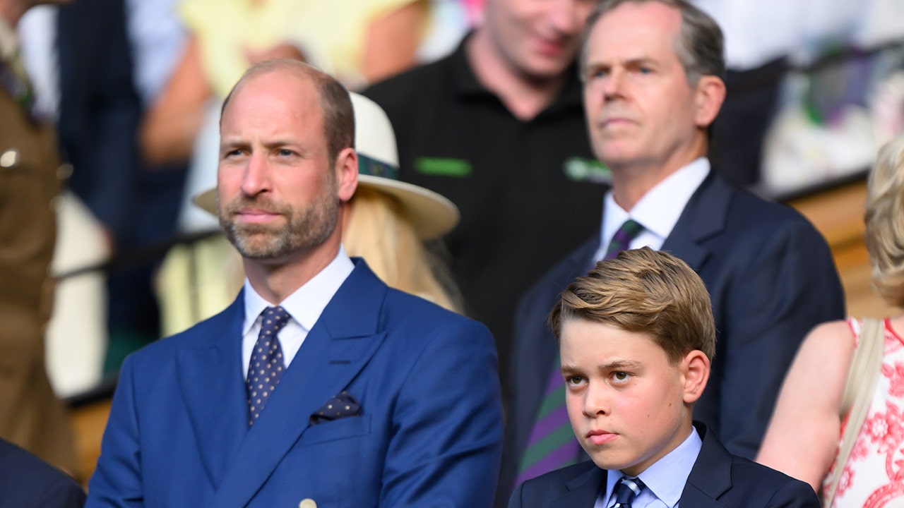 Royal rule prevents Prince George from flying with his father after turning 12