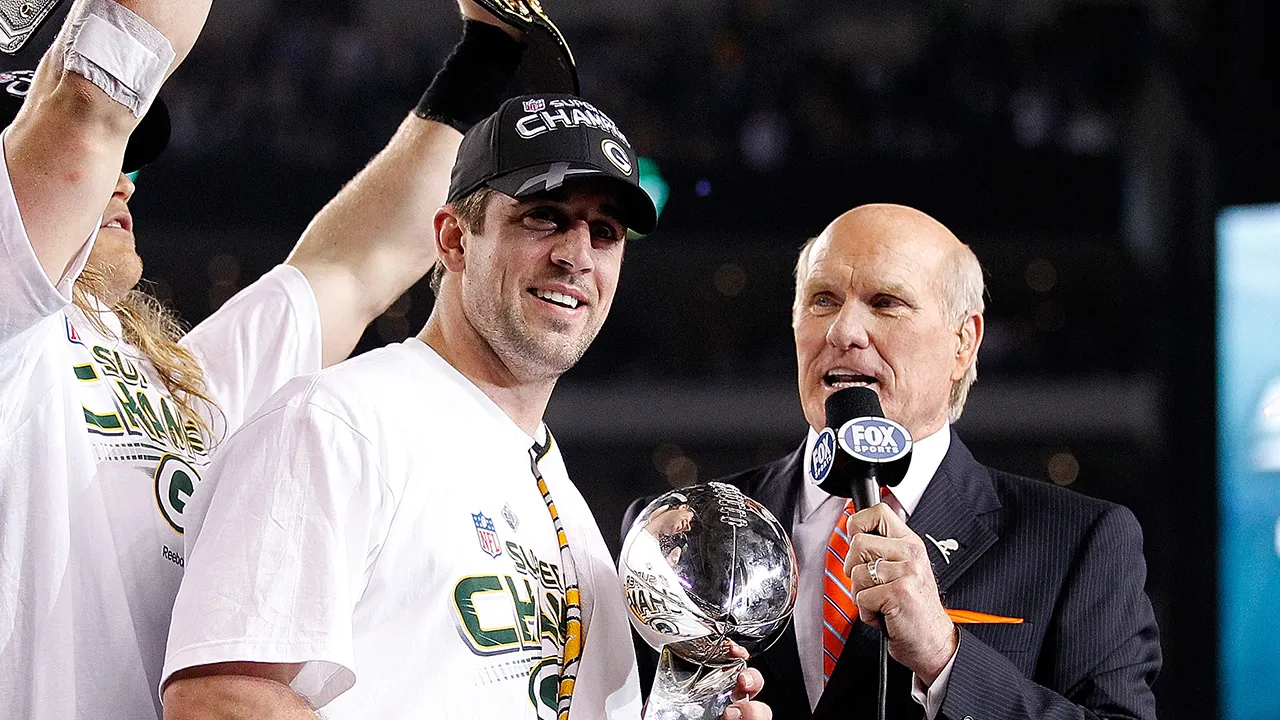 Aaron Rodgers takes high road on Terry Bradshaw’s negative comments
