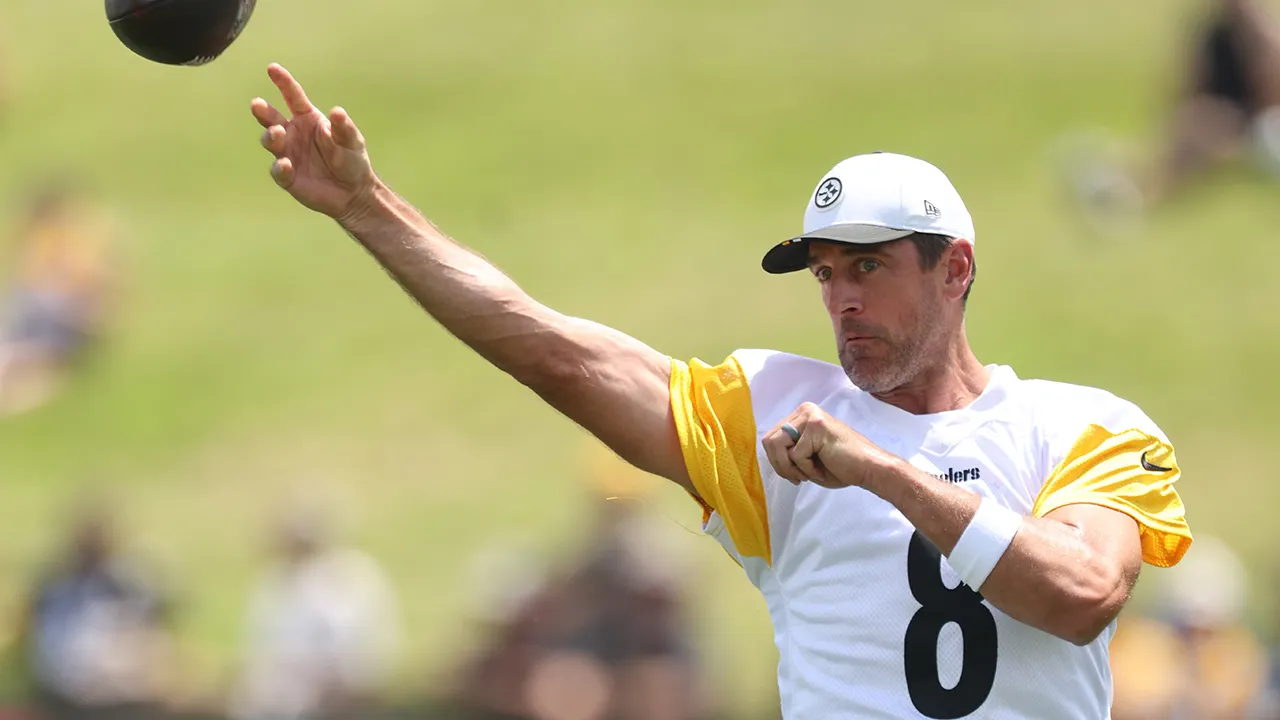 Aaron Rodgers gushes over ‘incredible’ new wife