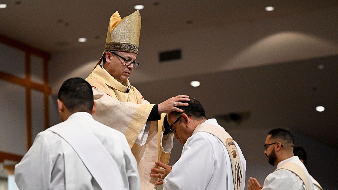 California bishop excuses Catholics from mass amid immigration raid fears