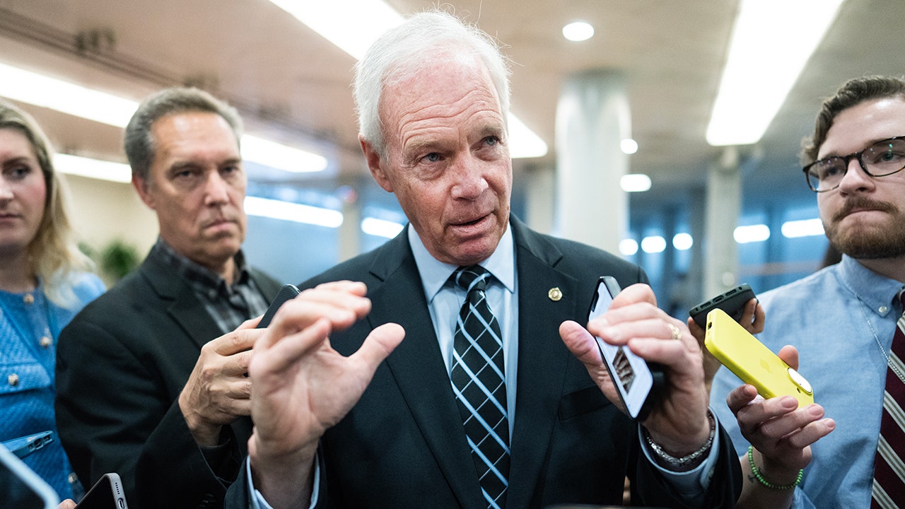 Sen. Johnson to subpoena FBI, DOJ over Trump assassination attempt probe