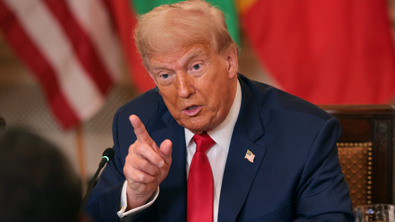 Trump defends masked ICE officers amid Democratic lawmakers’ VISIBLE Act