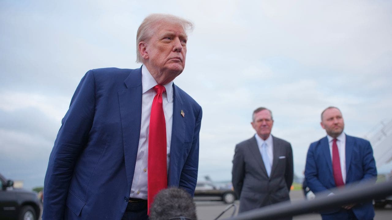 Ursula von der Leyen meets Trump as he criticizes EU over Gaza aid