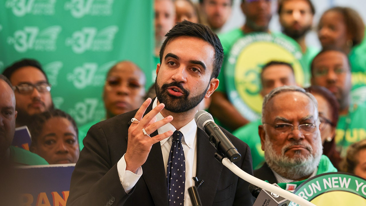 Zohran Mamdani refuses to take questions on Manhattan mass shooting