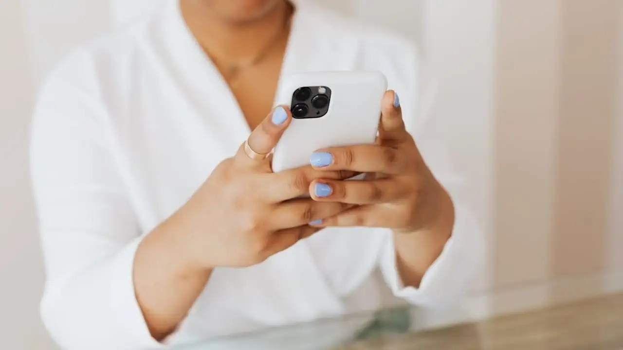 How to use iPhone Notes app for secret messaging and private chats