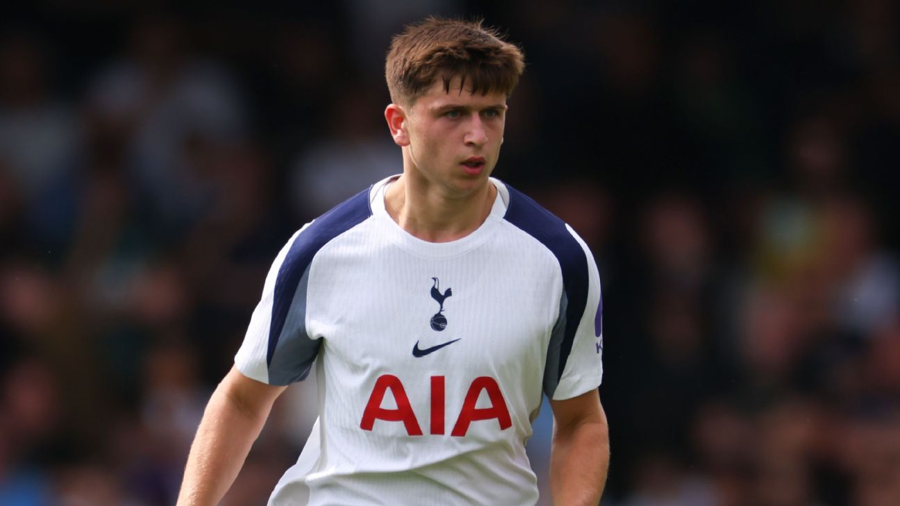 Tottenham transfers: Mikey Moore completes Rangers loan move