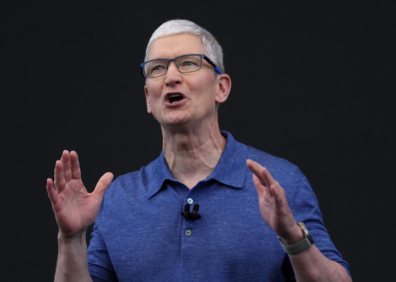 Apple’s $275 Billion China Bet Is Now A Major Risk