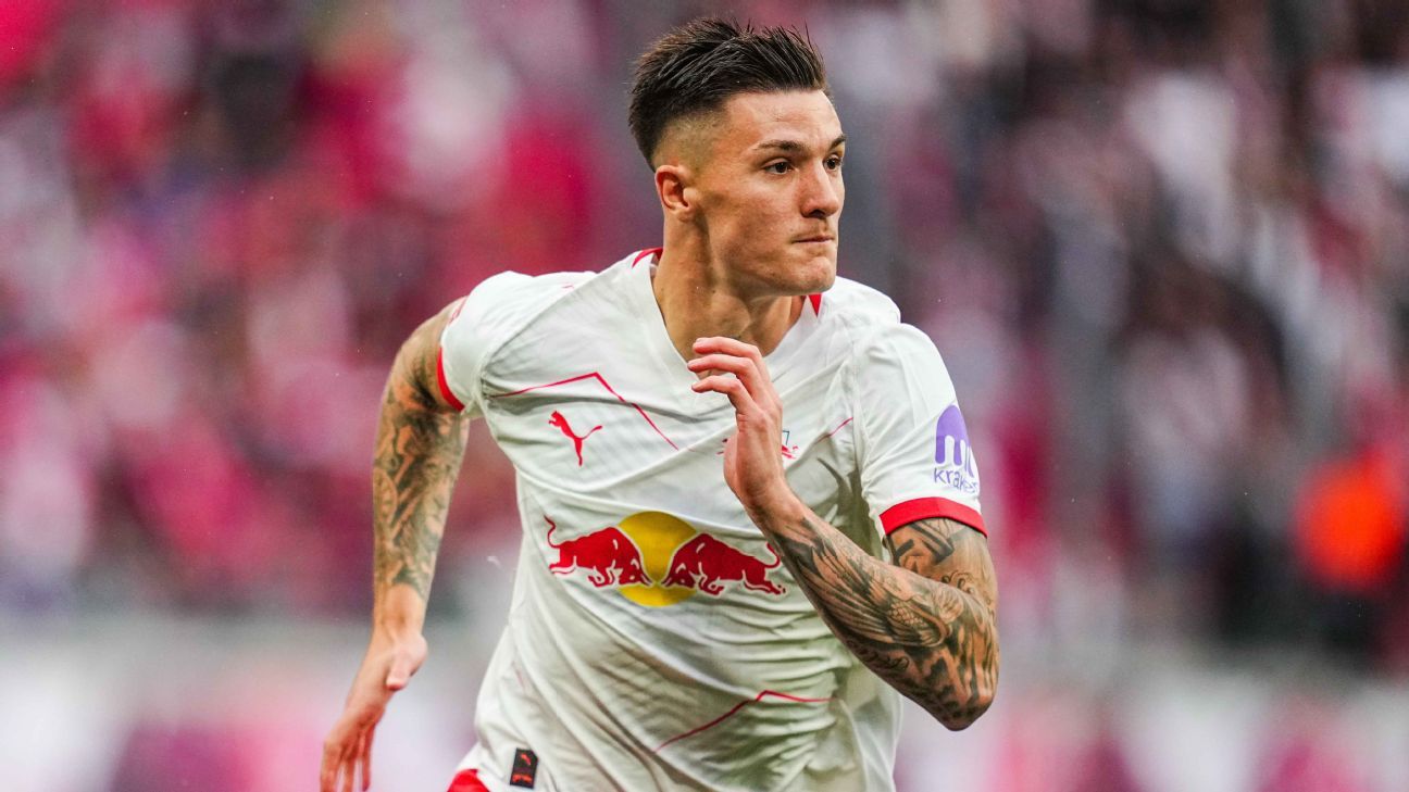 Man United can sign striker without player exits – sources