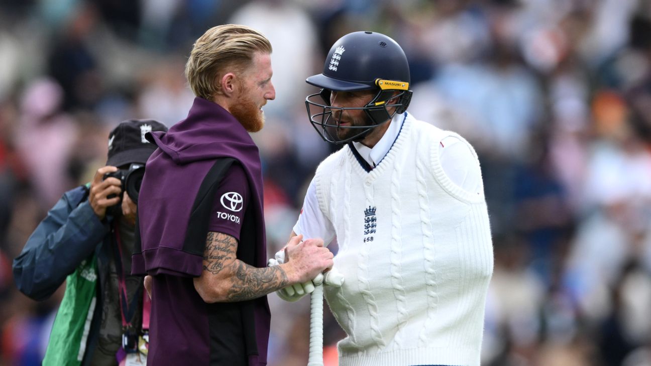 How Woakes defied injury to front up in England’s hour of need