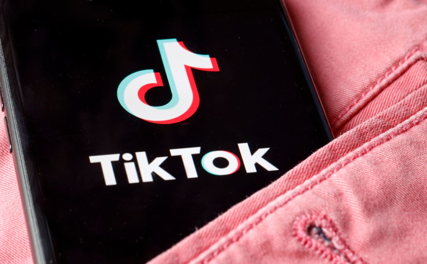 5 TikTok Post Schedulers To Keep Your Content On Track