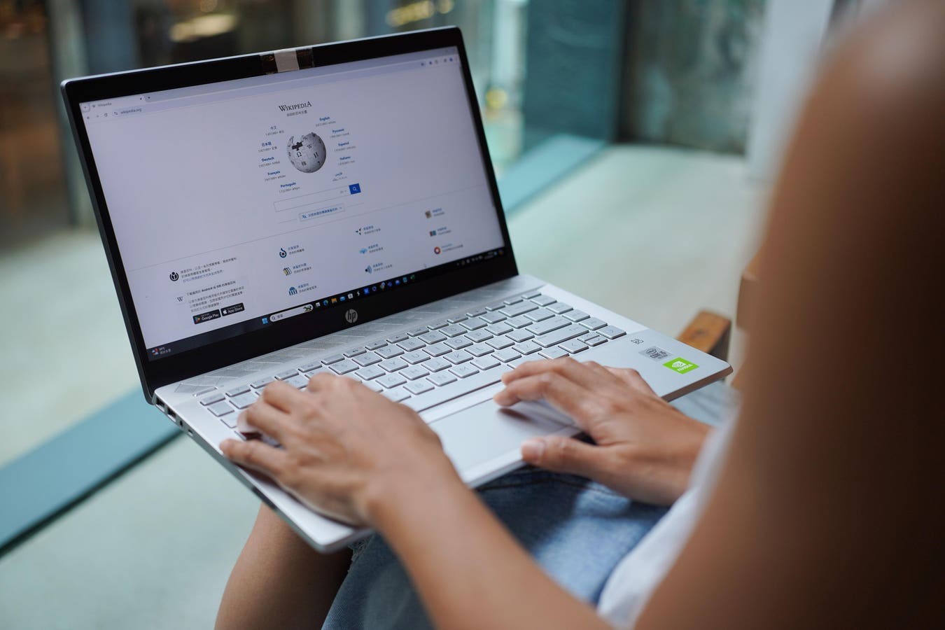 Wikipedia May Have To Impose Identity Verification On Readers