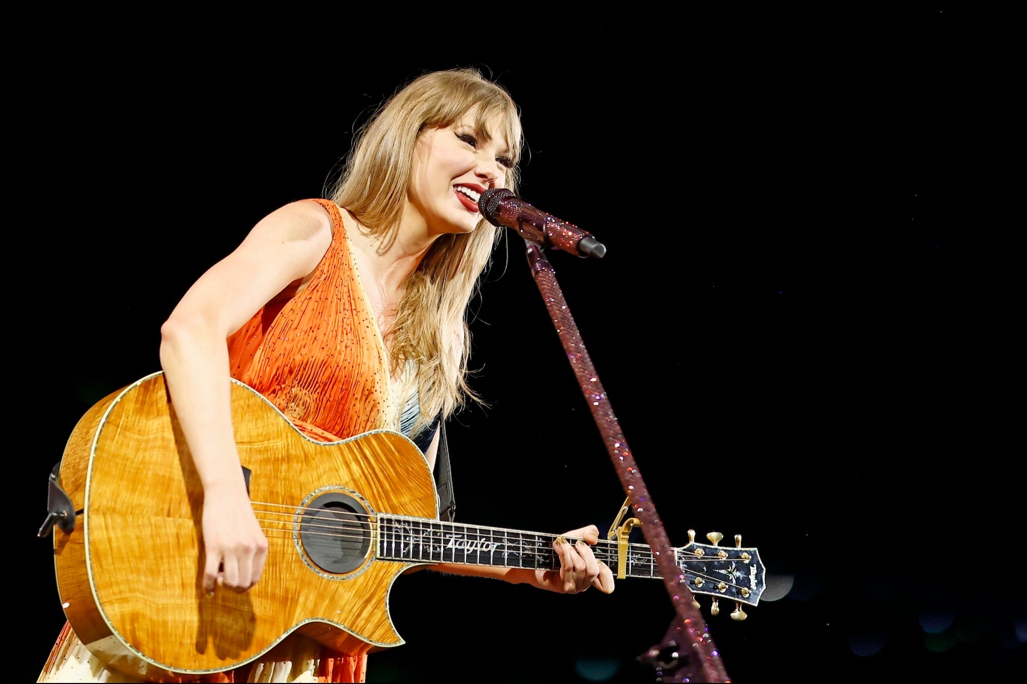 Taylor Swift Reveals New Album ‘The Life of a Showgirl’