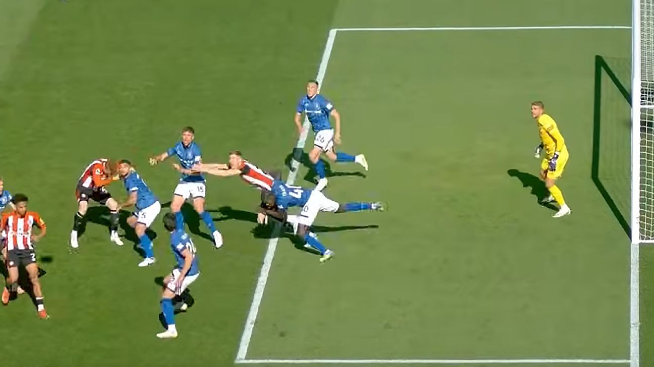 What’s new in the Premier League: War on holding, keeper rule, RefCam