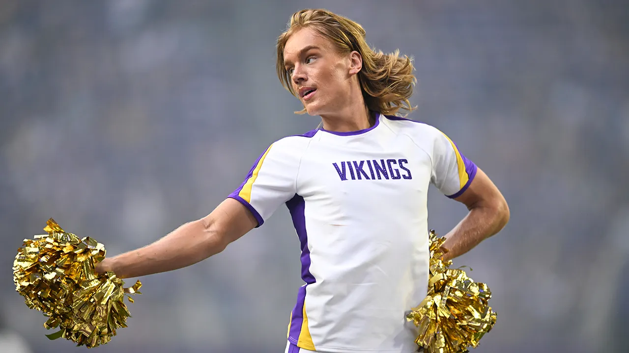Ex-Vikings captain Jack Brewer ‘disgusted’ by team’s male cheerleaders