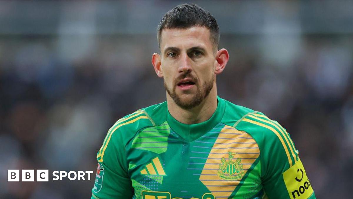 Martin Dubravka: Burnley sign Newcastle goalkeeper for undisclosed fee