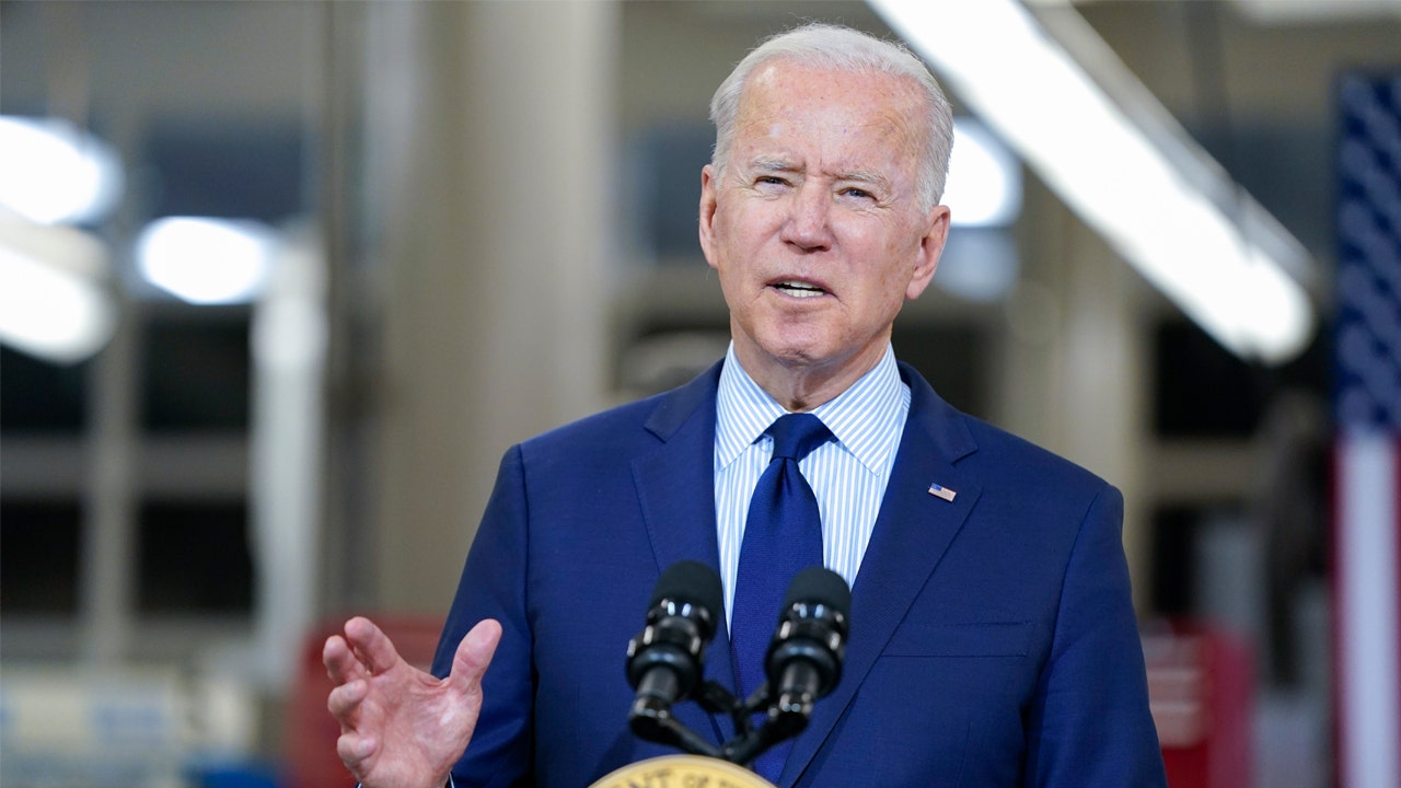 Biden defender Ian Sams met president only twice as White House spokesman: Comer