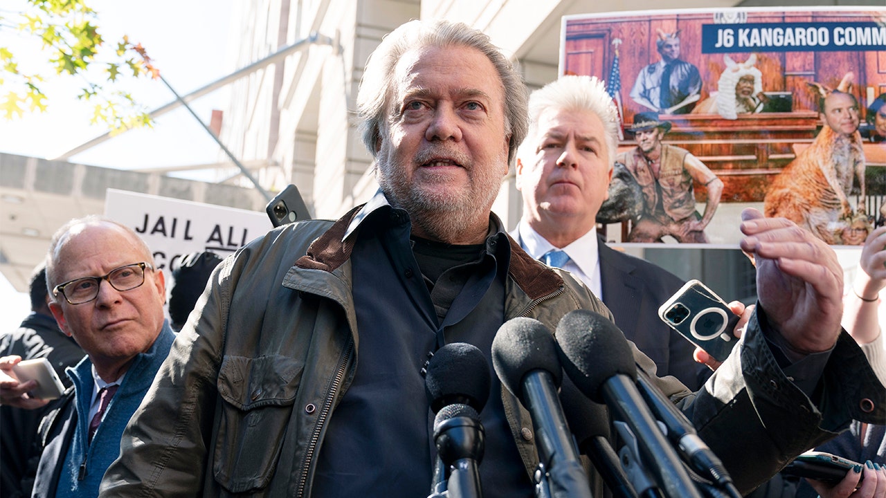 Steve Bannon gives blunt two-word response to reports of 2028 presidential run
