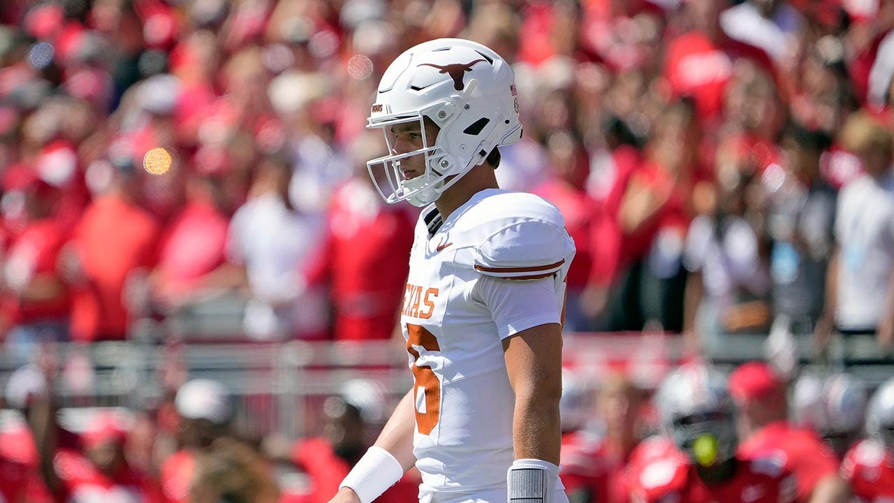 Social media reacts to Arch Manning’s tough game vs. Ohio State