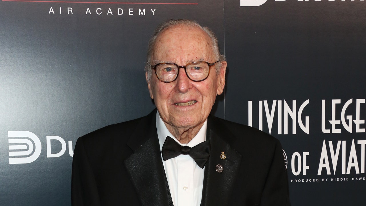Jim Lovell, Apollo 13 astronaut mission commander, dies at age 97