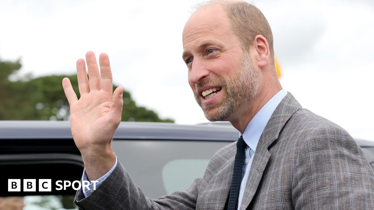 Prince William: Prince of Wales sends message of support to Truro City before National League debut