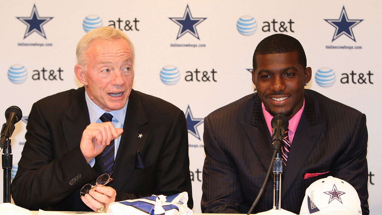 NFL news: Ex-Cowboys star warns Jerry Jones in midst of Micah Parsons drama