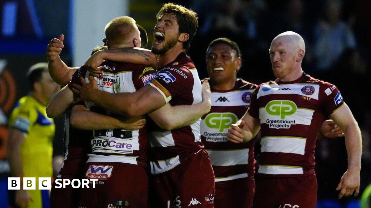 Super League: Warrington Wolves 18-24 Wigan Warriors – Second-placed side claim fightback win