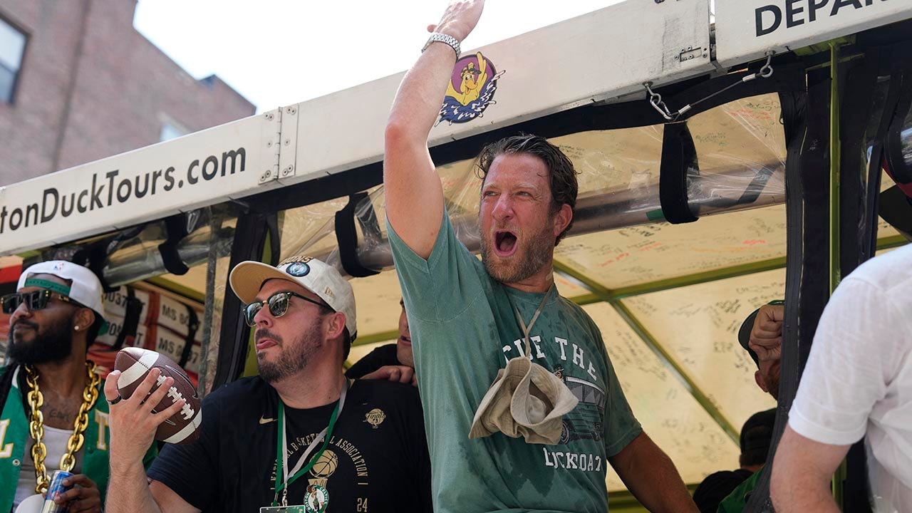 Michigan fan Dave Portnoy taunts Ohio State at ‘Big Noon Kickoff’