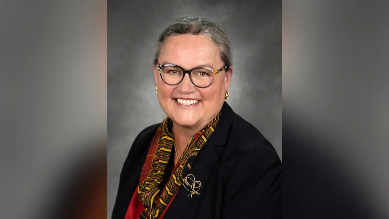 New bodyguard hire sparks controversy for Fairfax school superintendent