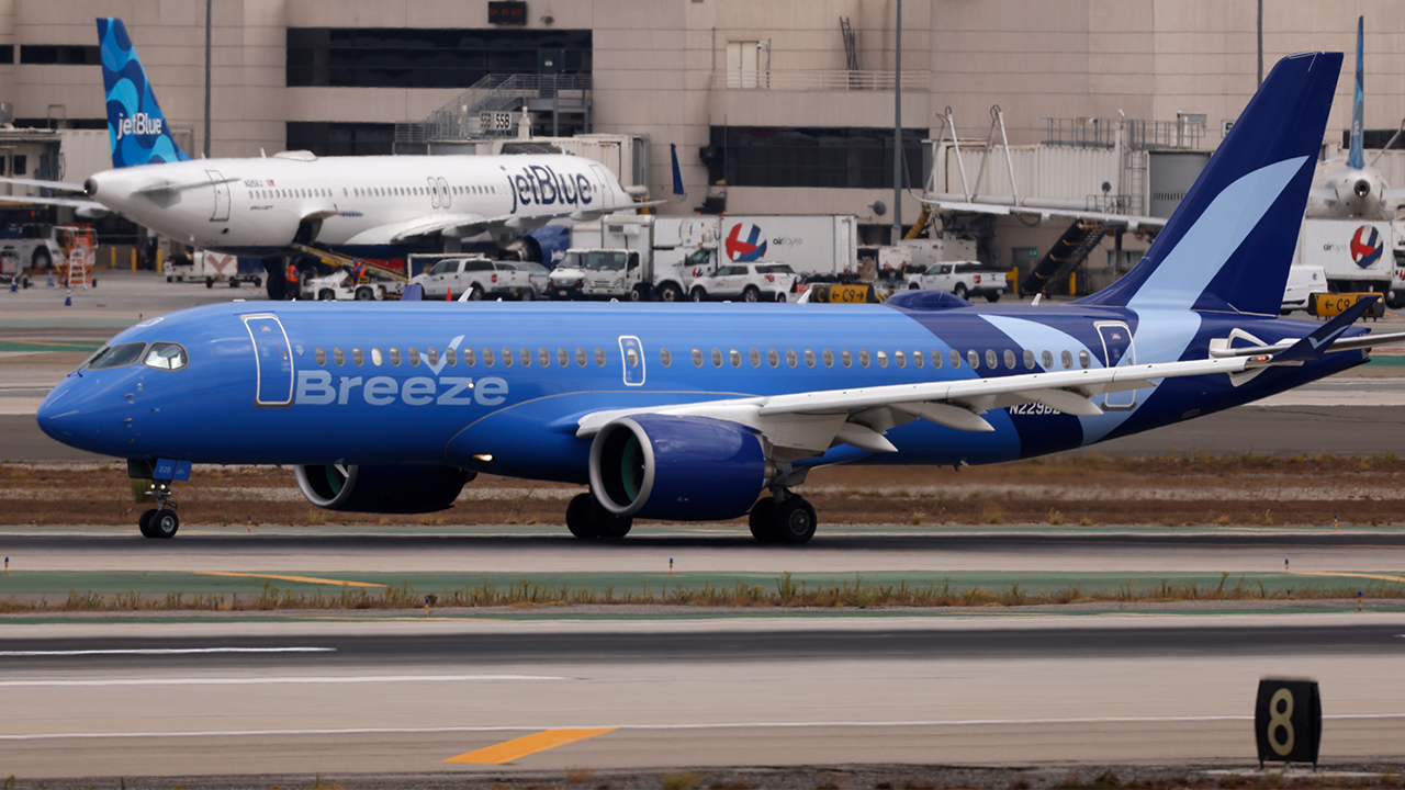 FBI investigates passenger brawl on Breeze Airways flight to California
