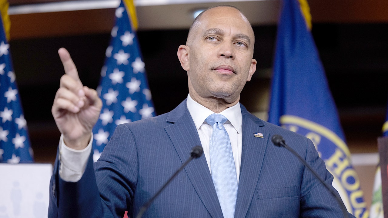 Jeffries faces hypocrisy claim from CNN over New York redistricting plans