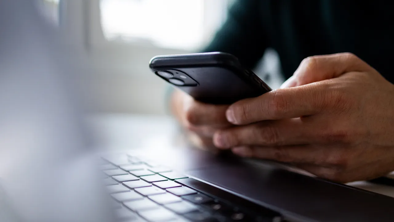 How to stop your iPhone and Android from secretly tracking you
