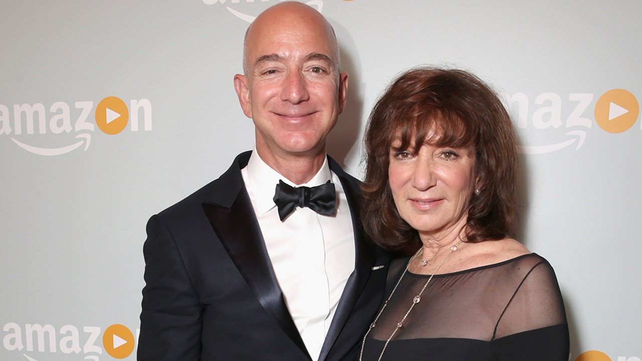 Jeff Bezos’ mother dies from Lewy body dementia: What to know about condition