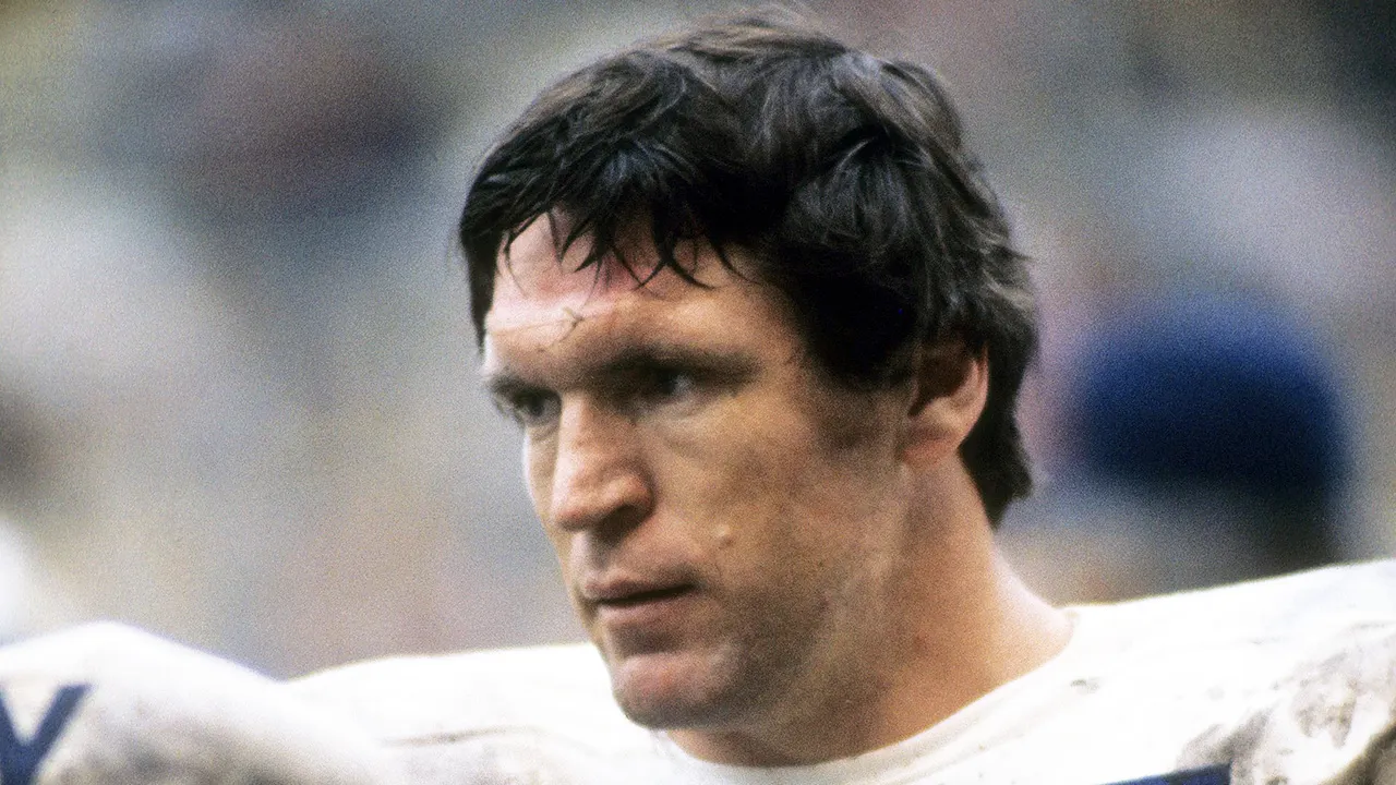 Cowboys Ring of Honor inductee Lee Roy Jordan dies at 84, team says