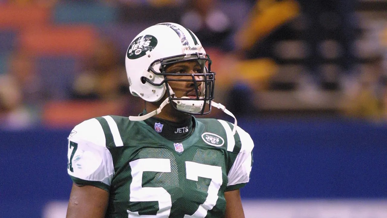Ex-Jets star Mo Lewis shifts blame for Tom Brady dynasty to Drew Bledsoe