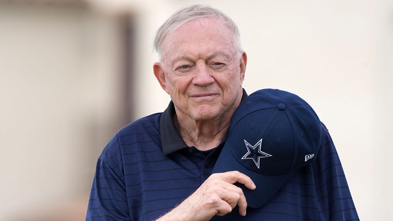 Cowboys’ Jerry Jones talks dire skin cancer battle