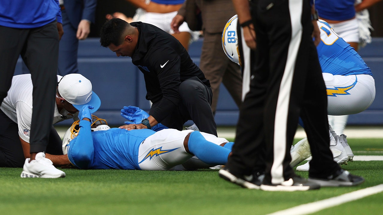 NFL news: Chargers’ Quentin Johnston suffers concussion