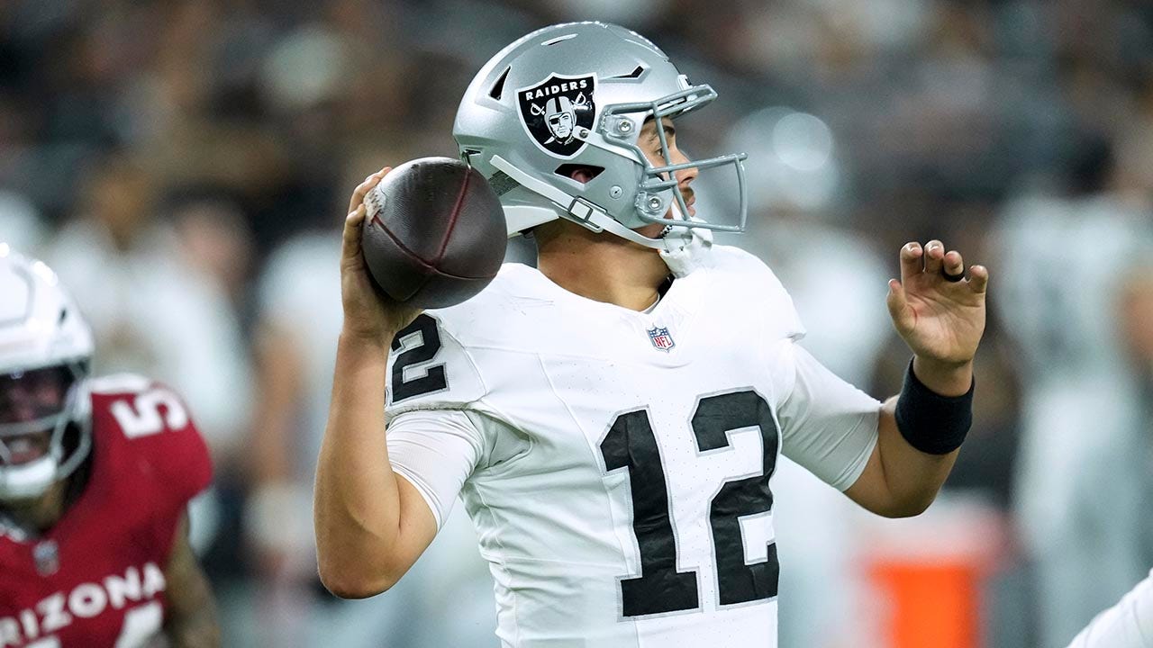 NFL news: Raiders’ Aidan O’Connell breaks his wrist