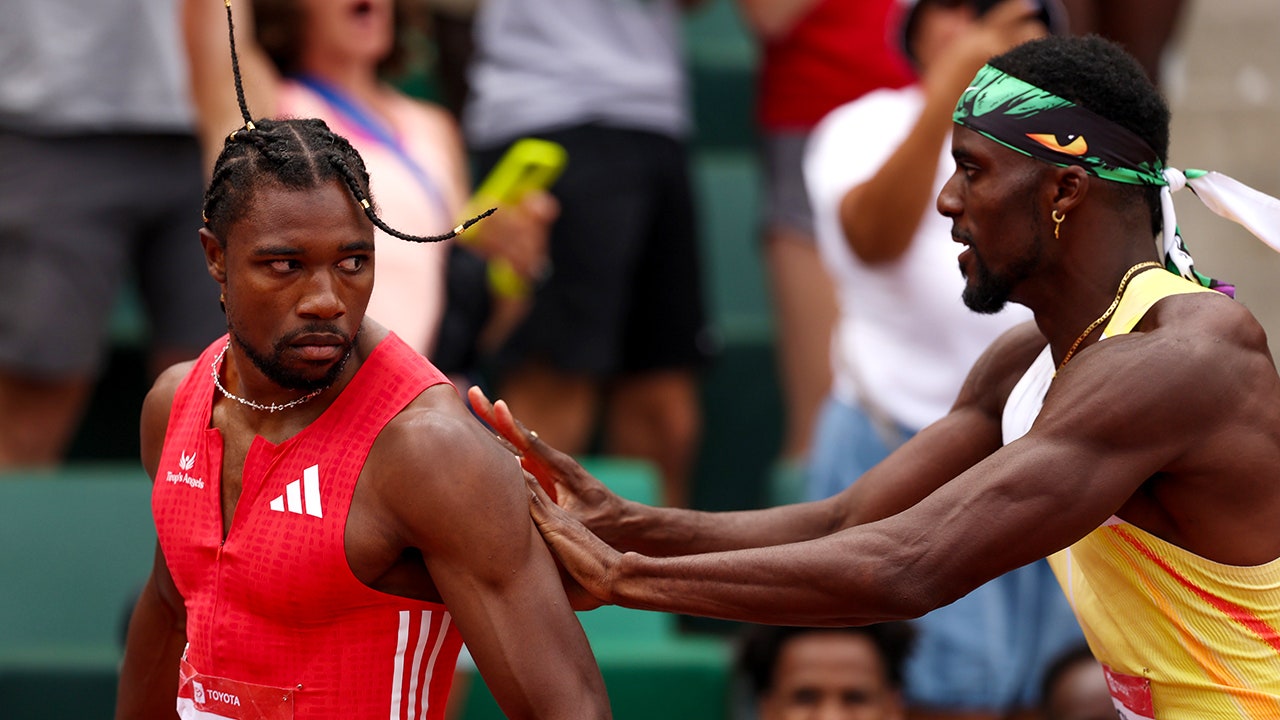 Kenny Bednarek shoves Noah Lyles after 200m final at US track meet