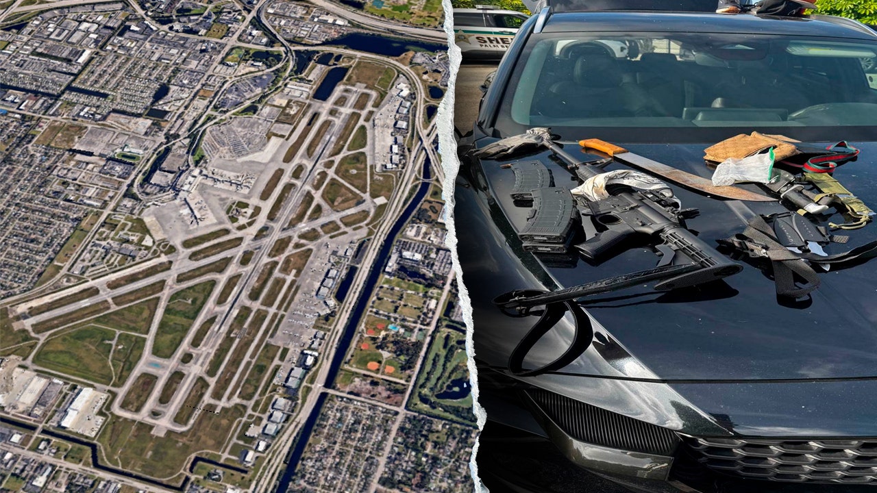 Man arrested at Florida airport with loaded AR-15 rifle and knives