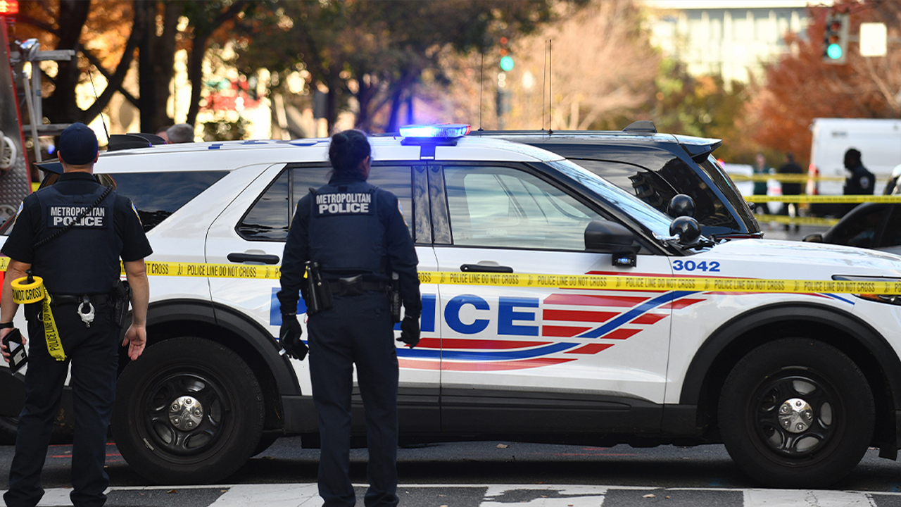 DC police accused of changing crime data before Trump federalization