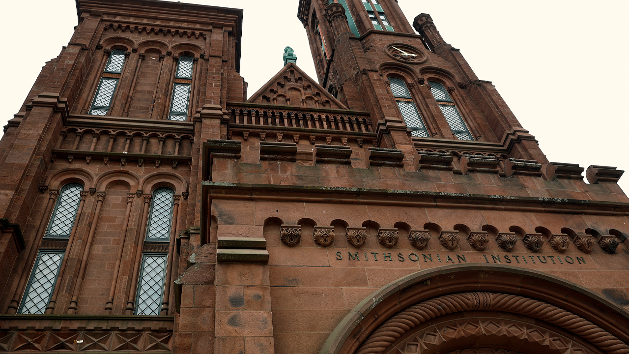 Jennings says many critics of Smithsonian review praised destruction of statues