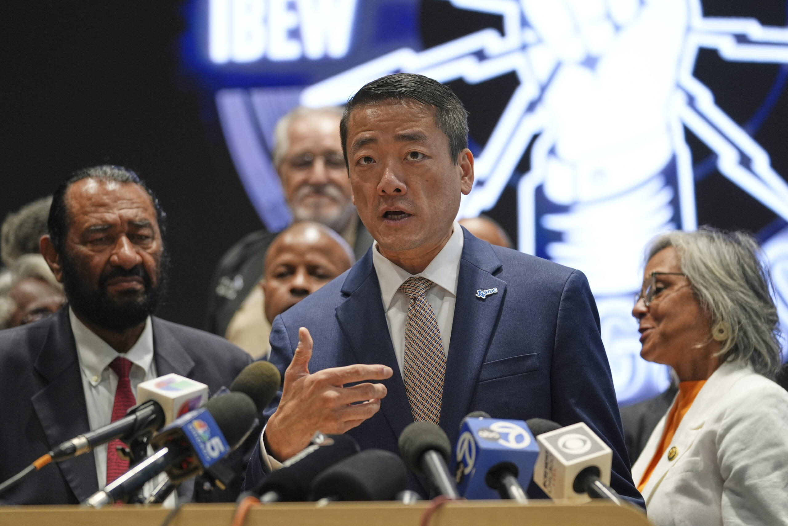 Texas Democrats have returned home, ending redistricting standoff