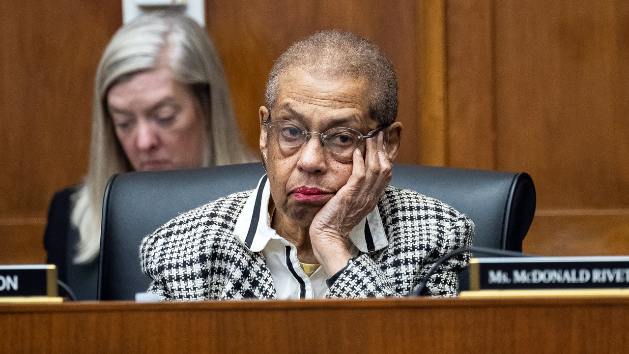DC delegate Norton faces fitness questions amid federal intervention