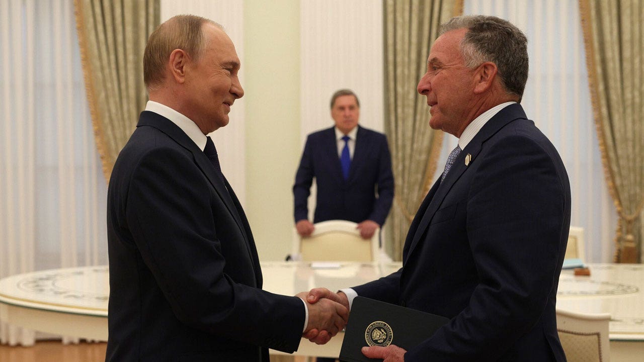 Trump envoy Steve Witkoff holds talks with Putin amid sanctions threat