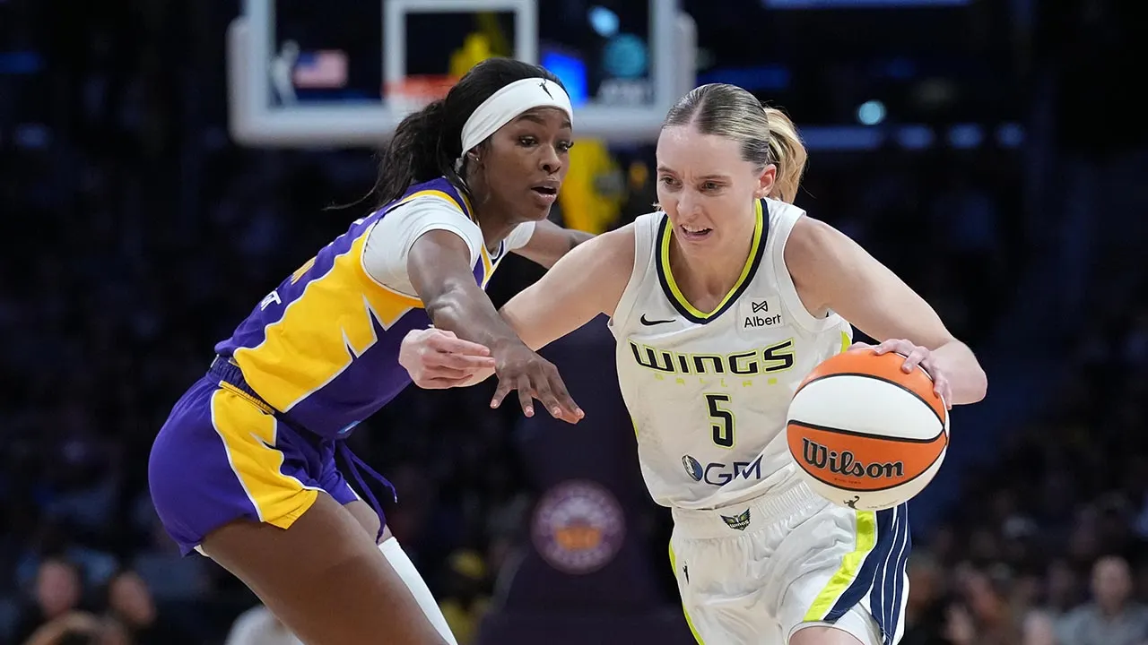 Paige Bueckers goes off for 44 points in Wings’ narrow loss to Sparks