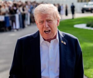 Trump to meet with top congressional leaders as a government shutdown looms