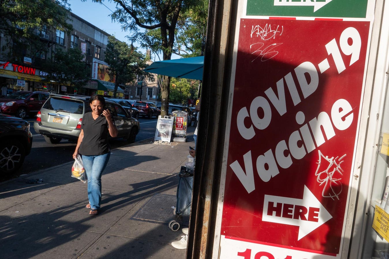 Trouble Getting The Updated COVID-19 Vaccine? Here’s What To Do When
