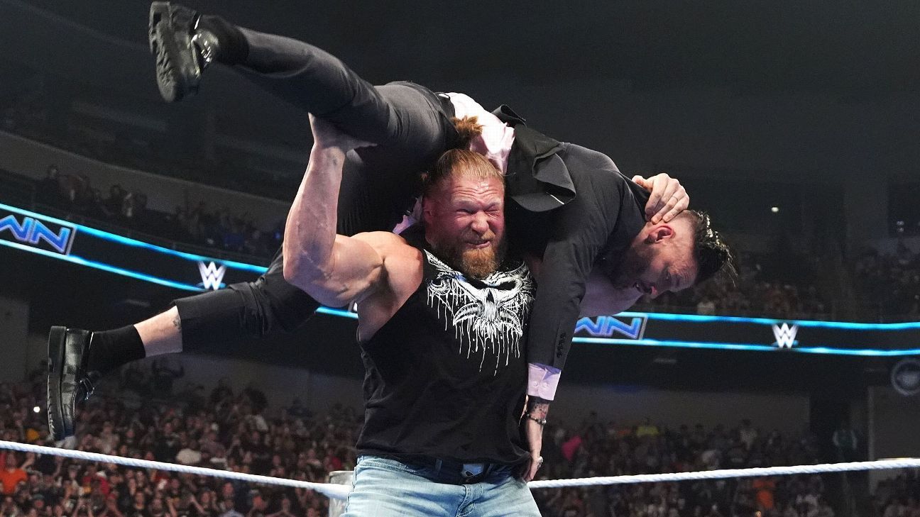 WWE SmackDown takeaways: Contracts for Wrestlepalooza signed, Heyman and Lesnar meet again