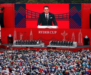 Banter, blunders begin at Ryder Cup opening ceremony